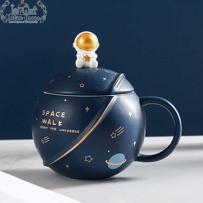 Aesthetic Ceramic Astronaut Galaxy Mug with Lid