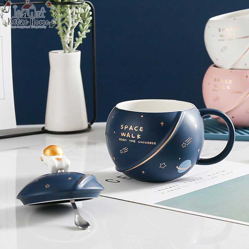 Aesthetic Ceramic Astronaut Galaxy Mug with Lid