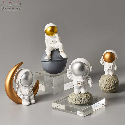 Astronaut Figure Statue Spaceman Sculpture