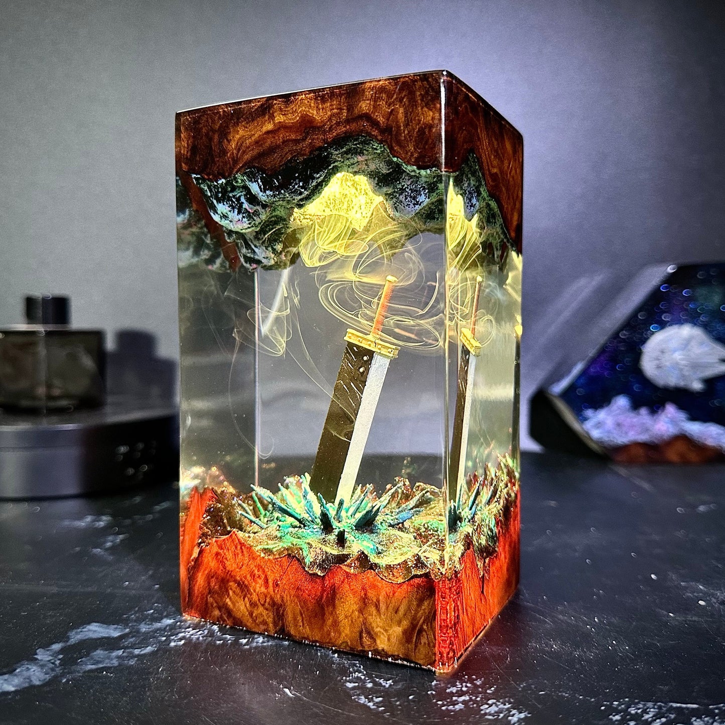 Buster Sword diorama Resin Epoxy Lamp