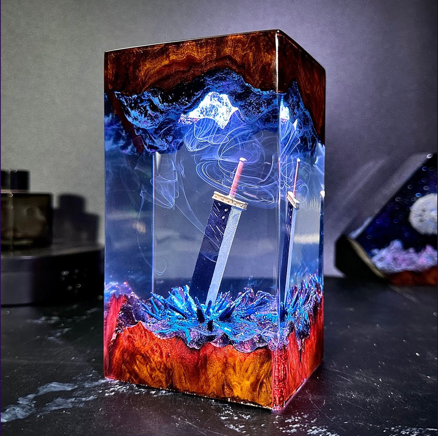 Buster Sword diorama Resin Epoxy Lamp