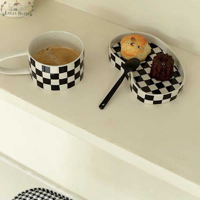 Checkered Ceramic Cup Mug