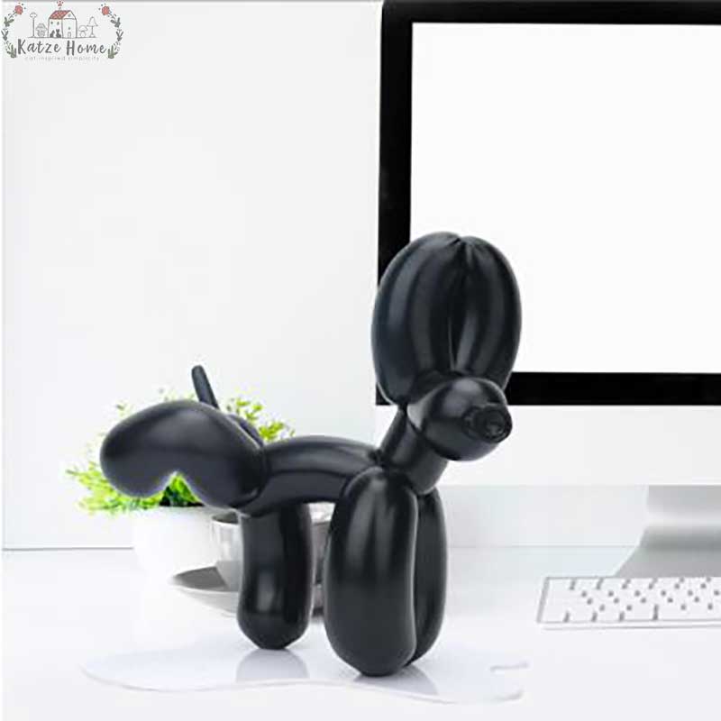 Funny Air Balloon Dog Peeing Statue