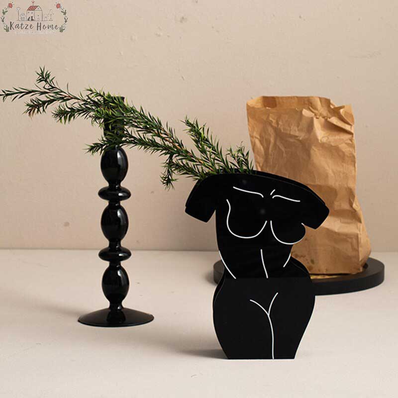 Minimalist Contrast Acryclic Body Vase