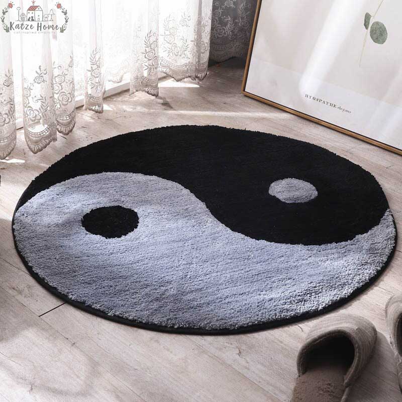 Minimalist Fluffy Yin and Yang Meditation Rug