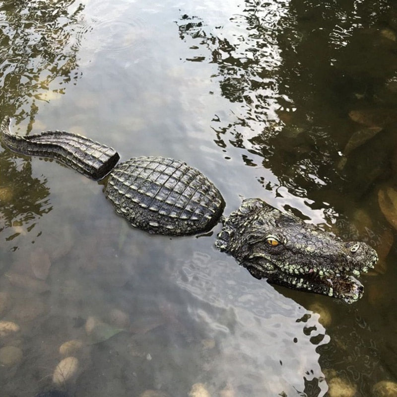 Crocodile head Frog Animal Floating Statue