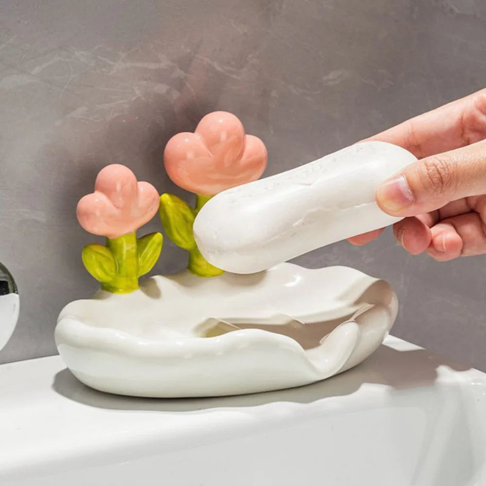 Cute Self Draining Flower Soap Dish