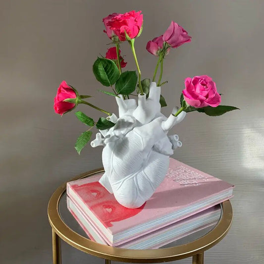 White Ceramic Anatomical Heart Flower Vase