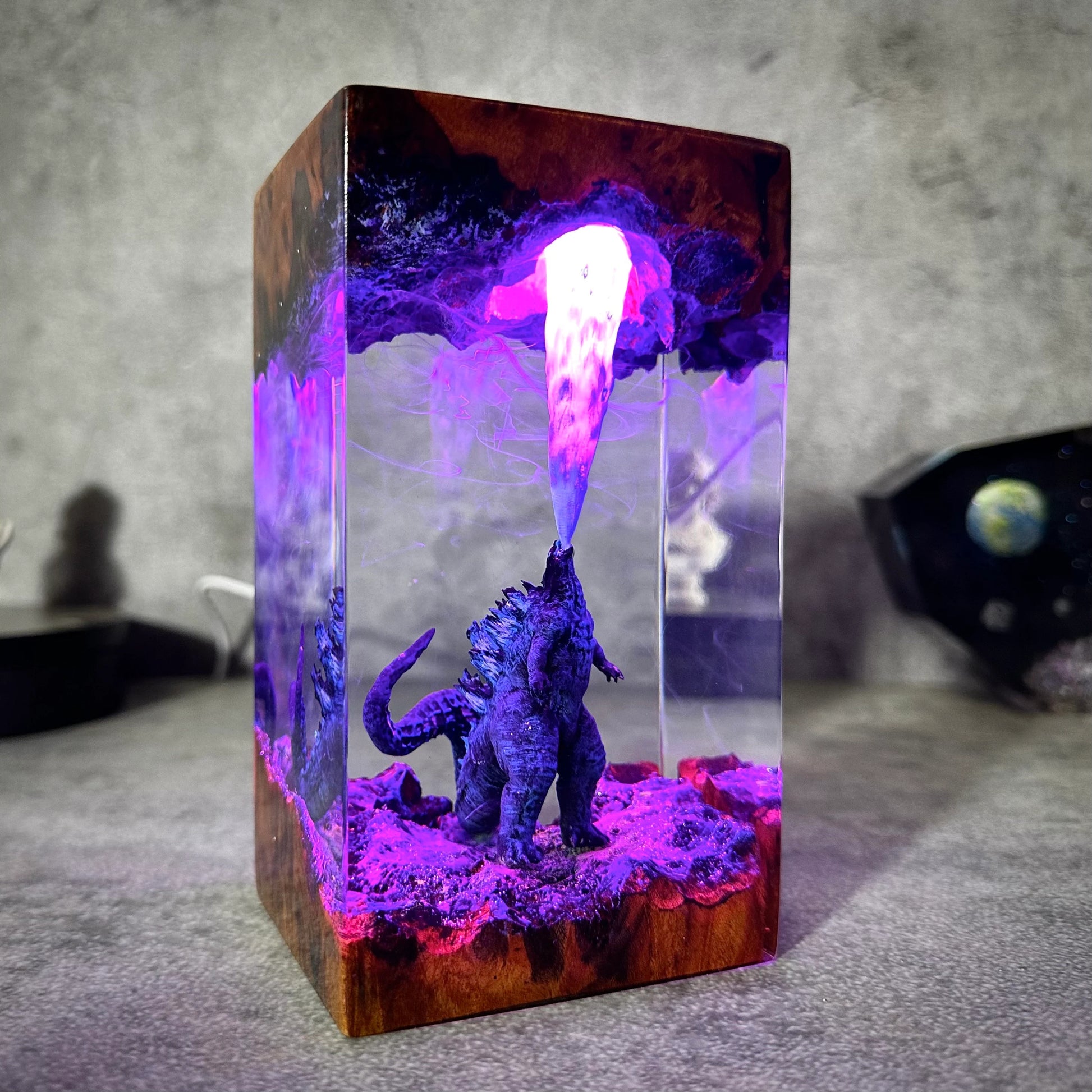 Godzilla Monster Resin Lamp Diorama