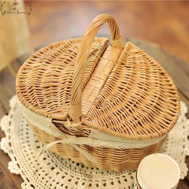 Farmhouse Vintage Wicker Picnic Basket With Lid