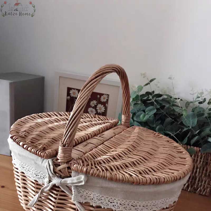 Farmhouse Vintage Wicker Picnic Basket With Lid