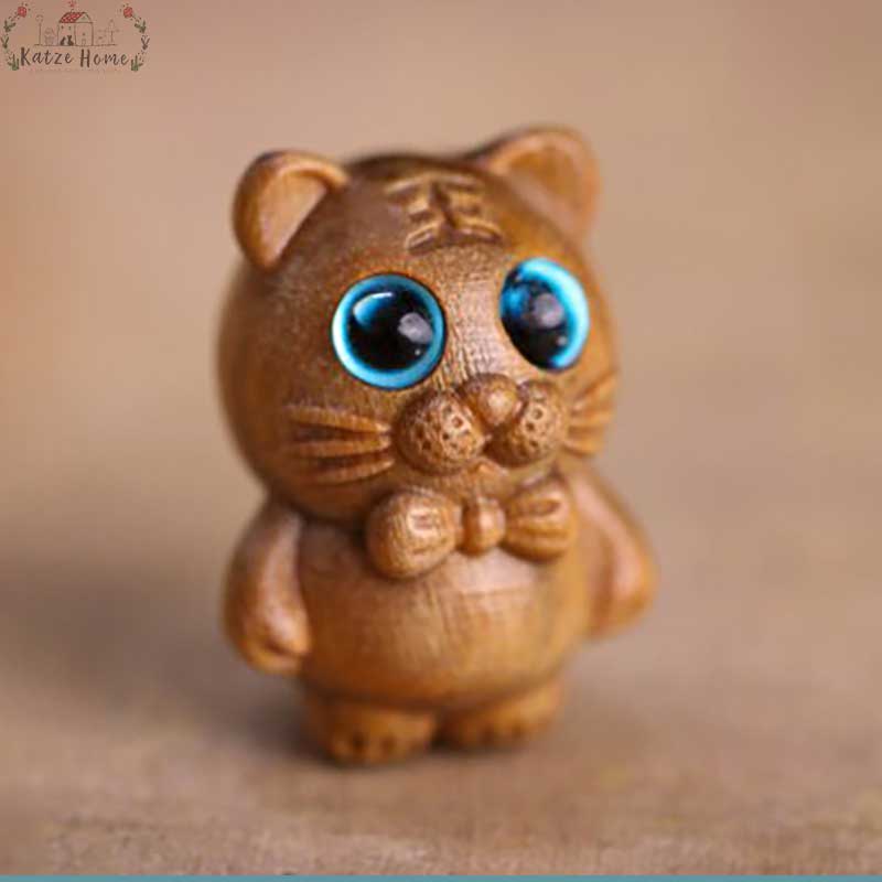 Little Funny Kitten Wood Carved Animals Wooden Cat OrnamentLittle Funny Kitten Wood Carved Animals Wooden Cat Ornament