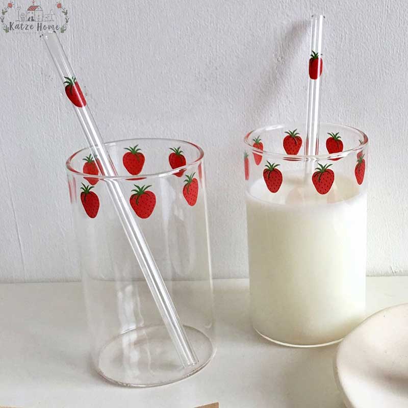 Minimalist Heat Resistant Strawberry Glass Cups with Glass Straw