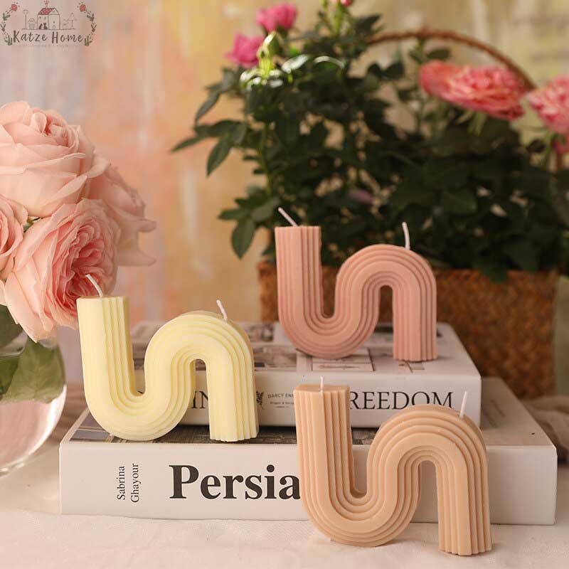 Minimalist Scented S Shaped Wavy Candles