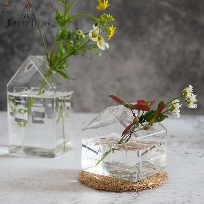 Minimalist Small House Shaped Glass Vase