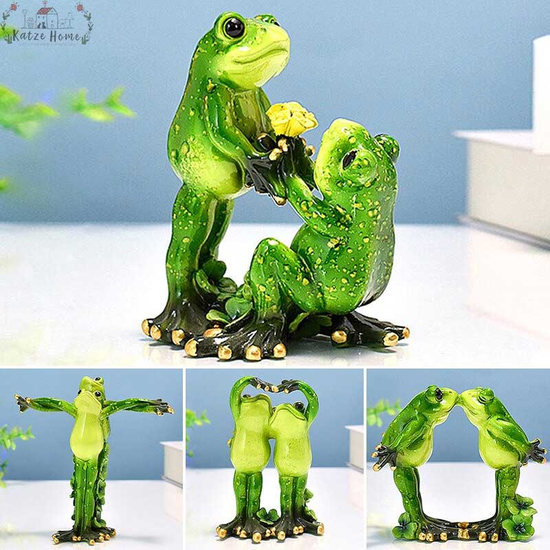 Romantic Resin Frog Couple Statue