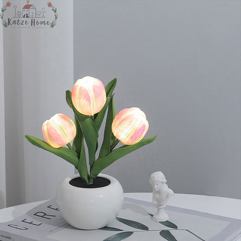 Vintage Aesthetic Tulip Table Lamp